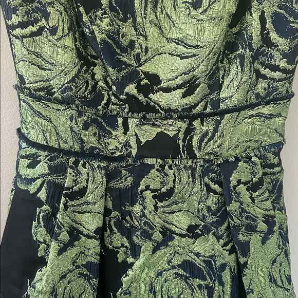 THEIA Women’s Green Metallic Floral Jacquard Organza Cocktail Dress Size 6 - Picture 6 of 11